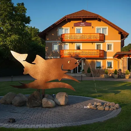 Honti Wellness Es Konferencia Szalloda 3* Visegrad