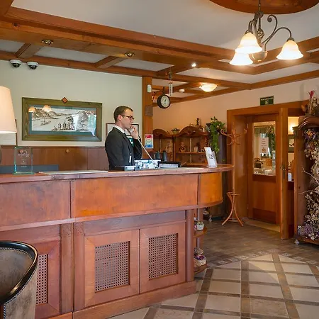 Honti Wellness Es Konferencia Szalloda 3*